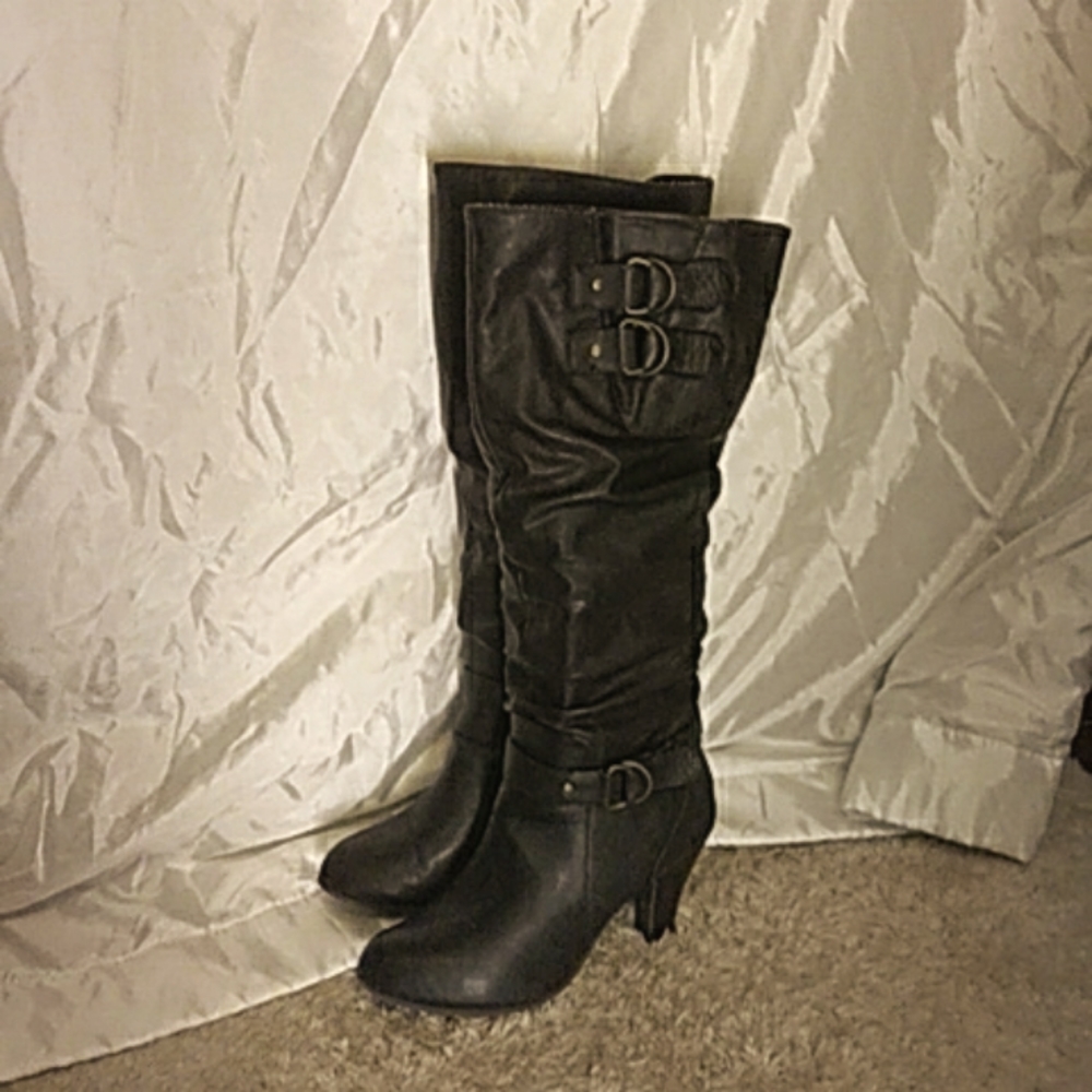 Eleanor boots.
